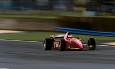 开云体育中国官网-东决关键战与巴黎巅峰对决，体育精神的跨时空交响