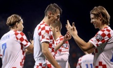 开云官网-包含克罗地亚对捷克，中场配合连进两球的词条