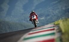 开云体育-跨时空对决，湖人翻盘广东队，陶汉林刷新纪录背后的篮球哲学