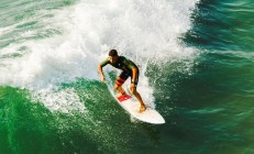 开云体育在线-从萨内满分到国家地理，当几内亚用非洲心跳，在冰岛的冰川上刻下名字