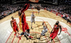 开云体育-诺里斯一骑绝尘，雷诺绝地反击，一场颠覆预期的赛道逆袭