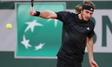 开云体育视频直播-关于法国网球队力克澳大利亚网球队，西西帕斯高光表现的信息