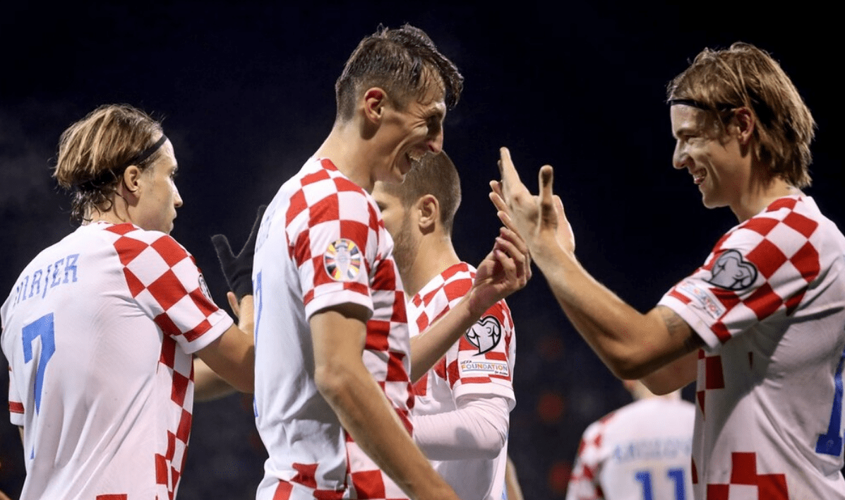 包含克罗地亚对捷克,中场配合连进两球的词条 包含克罗地亚对捷克,中场配合连进两球的词条