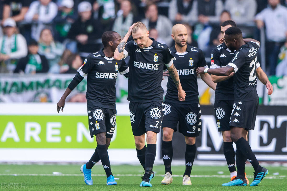 根特主场逆转胜出，收获三分