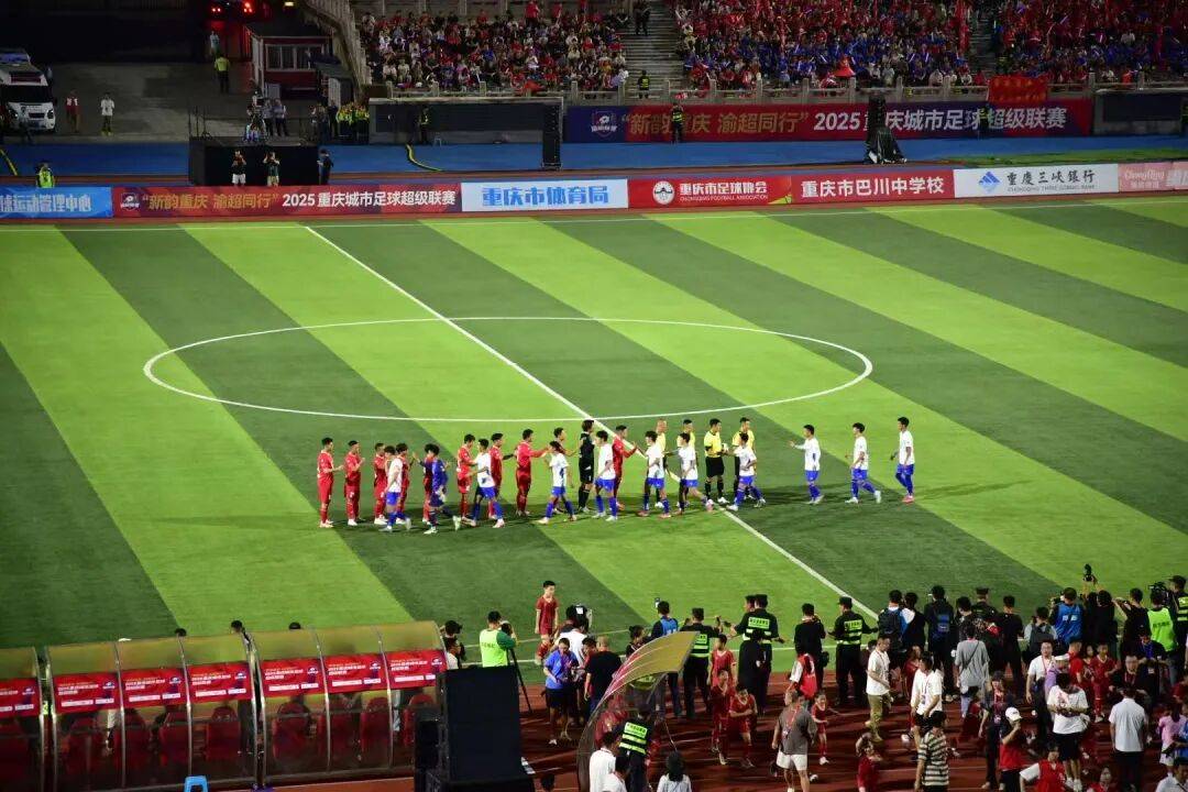 包含激情四射！国内足球盛事最新动态的词条