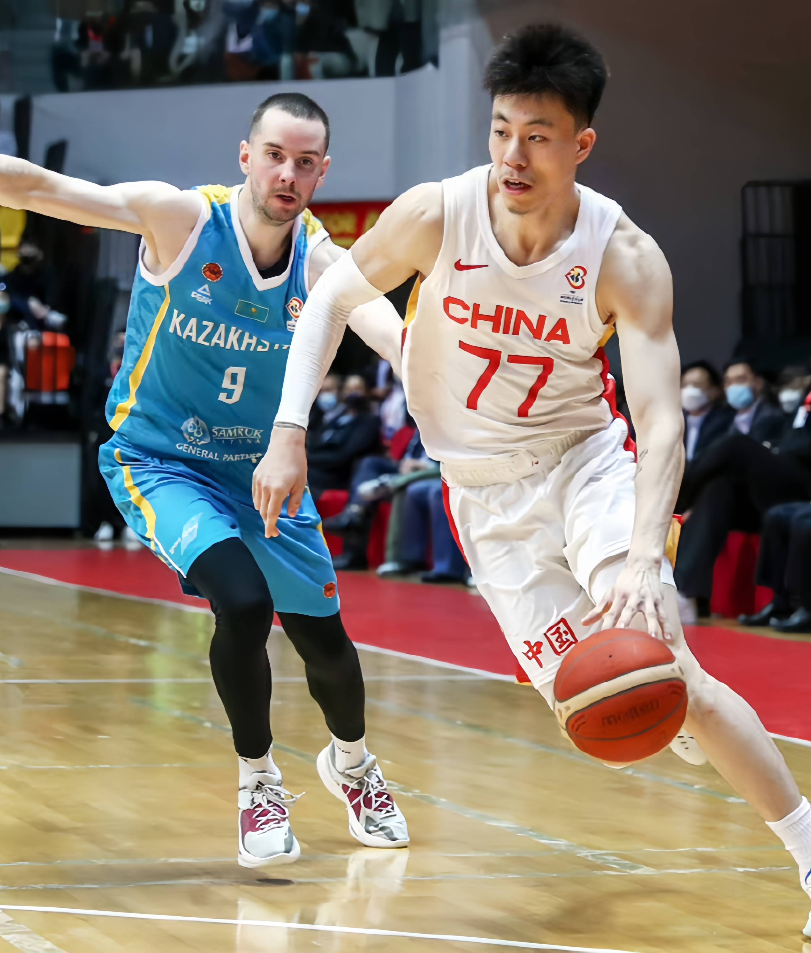 CBA比赛中出现了一位新星球员的简单介绍