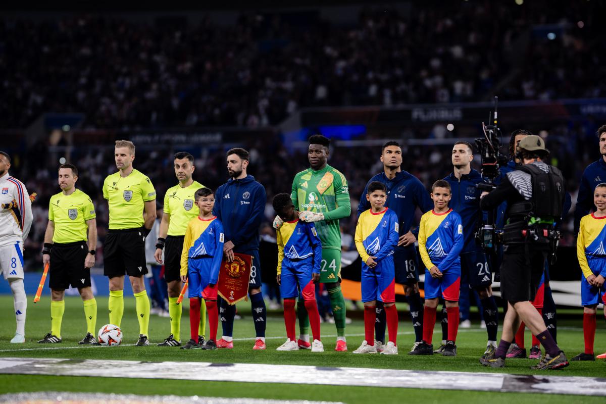 包含佛罗伦萨奥地利胜塞维进亚，备战士气高涨的词条