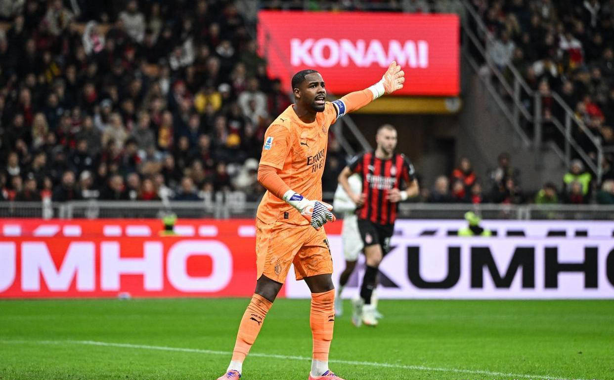 AC米兰门将神勇扑救，保卫球门实现胜利的简单介绍