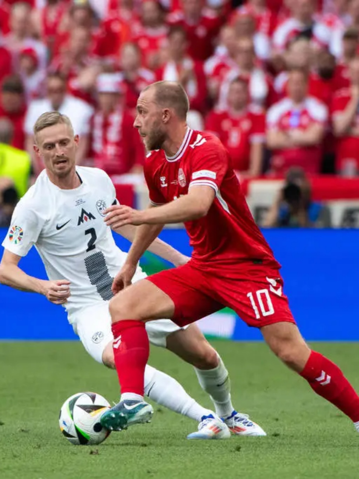 德国队鏖战法国队,波尔点燃赛场的简单介绍 德国队鏖战法国队,波尔点燃赛场的简单介绍